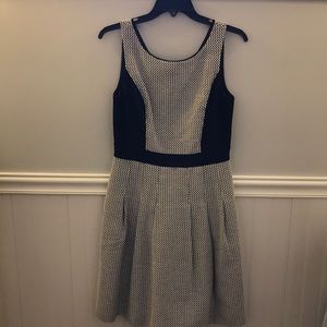 WhiteHouseBlackMarket Dress Black/White Size4